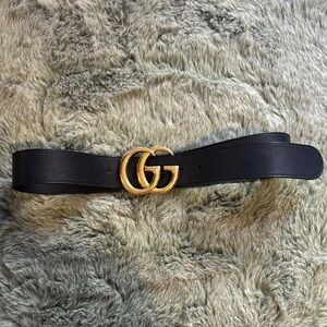 Black Leather REAL GUCCI Belt with Gold Buckle